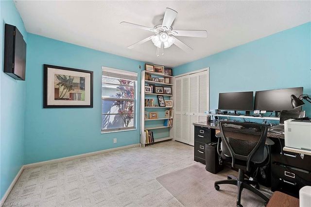 918 SE 28th TER, Cape Coral, FL 33904