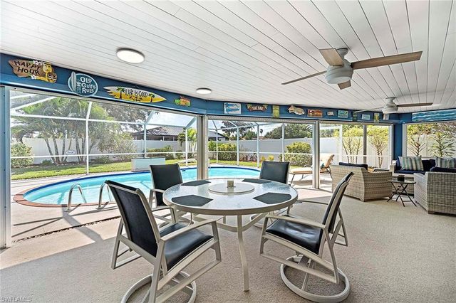 918 SE 28th TER, Cape Coral, FL 33904