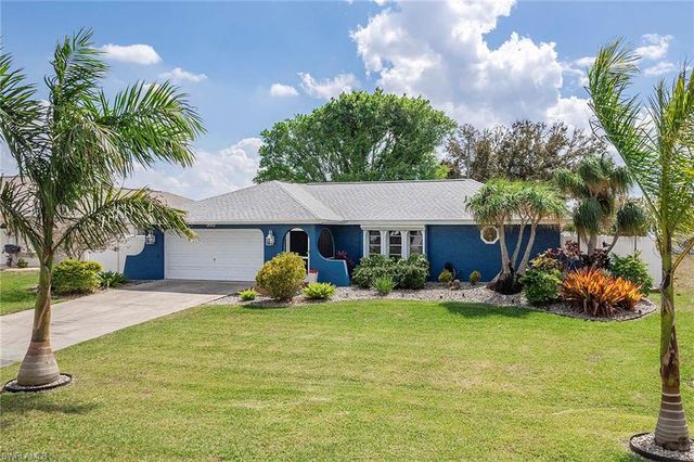 918 SE 28th TER, Cape Coral, FL 33904