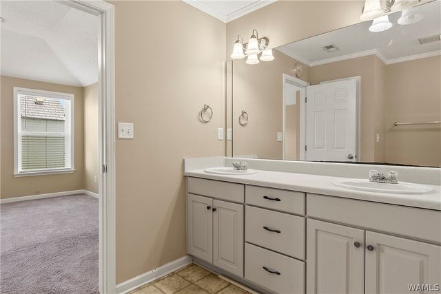 2011 Lenox, Tuscaloosa, AL 35405