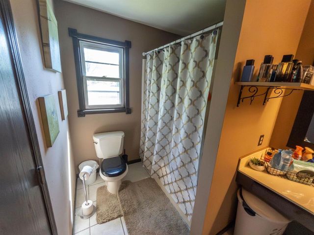 W7961 County Rd E, Oxford, WI 53952