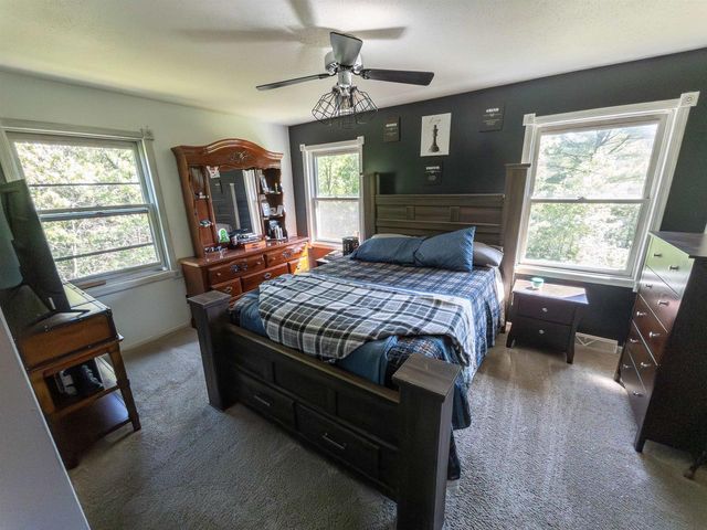 W7961 County Rd E, Oxford, WI 53952
