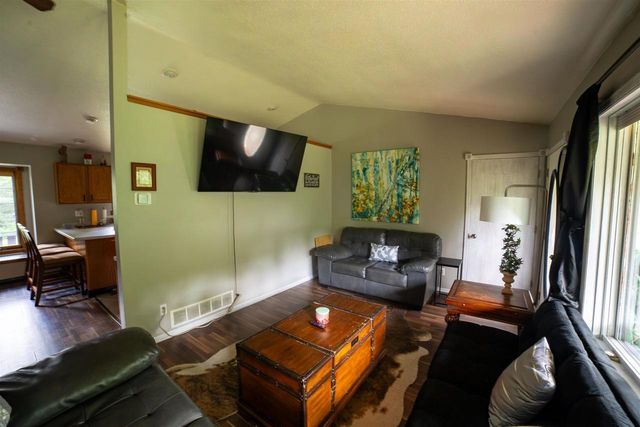 W7961 County Rd E, Oxford, WI 53952