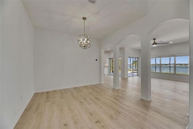 1806 MIRA LAGO CIRCLE, Ruskin, FL 33570