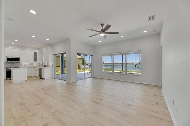 1806 MIRA LAGO CIRCLE, Ruskin, FL 33570