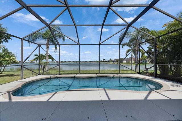 1806 MIRA LAGO CIRCLE, Ruskin, FL 33570