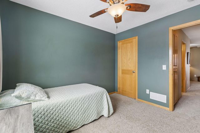 19490 Prairieview Drive, Rogers, MN 55374