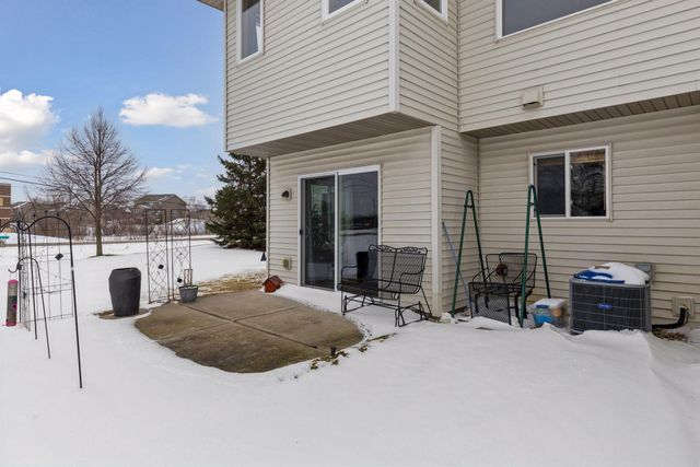 19490 Prairieview Drive, Rogers, MN 55374