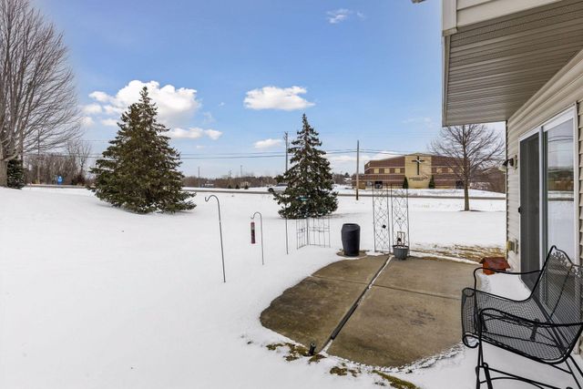 19490 Prairieview Drive, Rogers, MN 55374