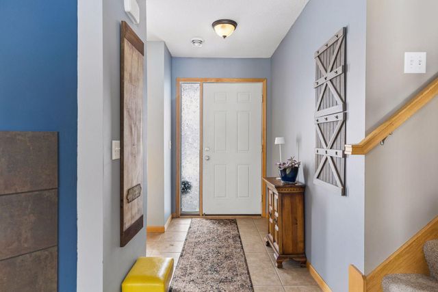 19490 Prairieview Drive, Rogers, MN 55374