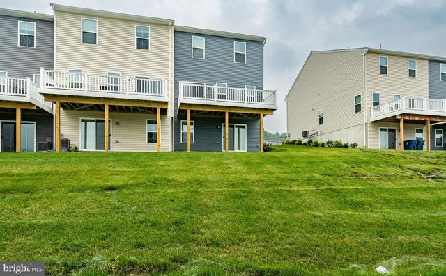 208 CHASE DR, Downingtown, PA 19335