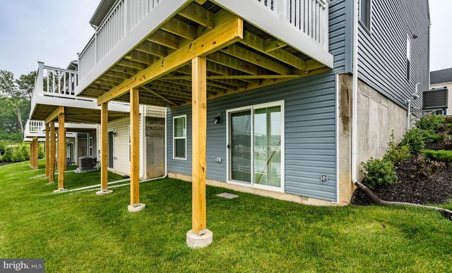 208 CHASE DR, Downingtown, PA 19335