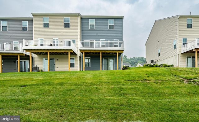208 CHASE DR, Downingtown, PA 19335