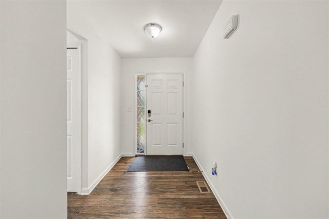 7381 E Brook Drive, Ypsilanti, MI 48197