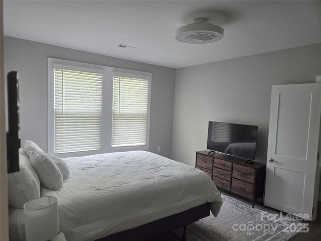 238 S Main Street, Davidson, NC 28036