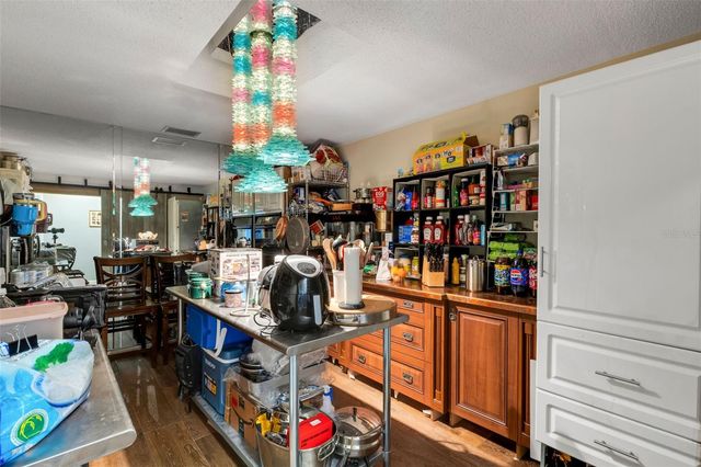 3656 OAK GROVE DRIVE, Sarasota, FL 34243