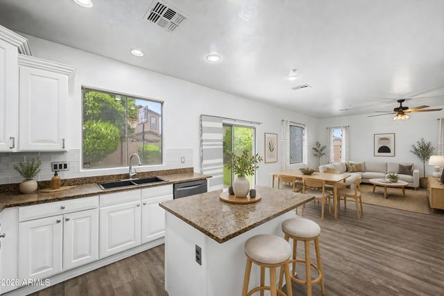 12175 W CHASE Lane, Avondale, AZ 85323