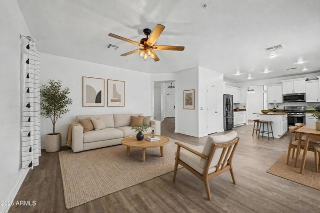 12175 W CHASE Lane, Avondale, AZ 85323