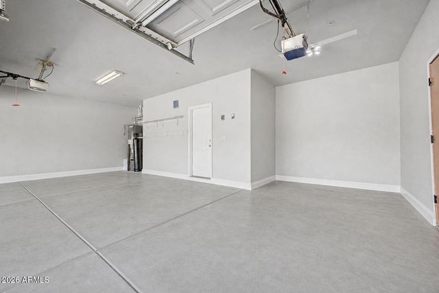 12175 W CHASE Lane, Avondale, AZ 85323