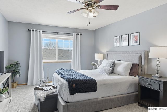 1815 N 176 Plaza, Omaha, NE 68118