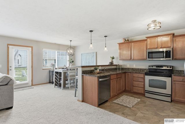 1815 N 176 Plaza, Omaha, NE 68118