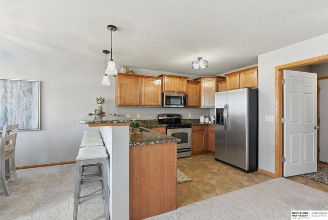 1815 N 176 Plaza, Omaha, NE 68118