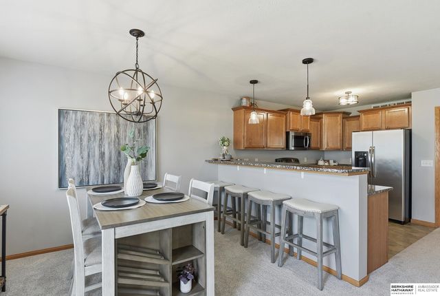 1815 N 176 Plaza, Omaha, NE 68118