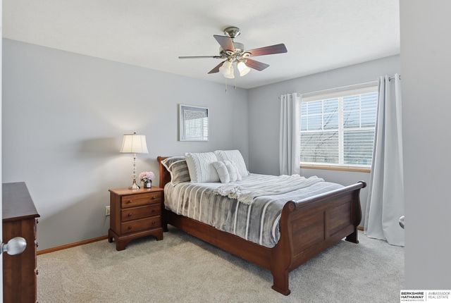 1815 N 176 Plaza, Omaha, NE 68118