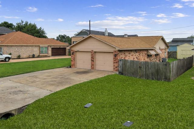 11024 San Jacinto Drive, La Porte, TX 77571