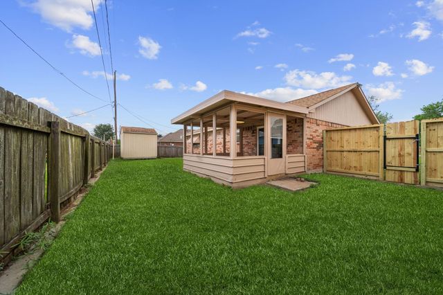 11024 San Jacinto Drive, La Porte, TX 77571