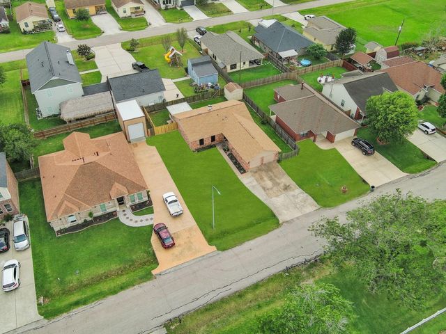 11024 San Jacinto Drive, La Porte, TX 77571