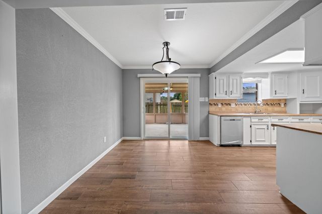 11024 San Jacinto Drive, La Porte, TX 77571