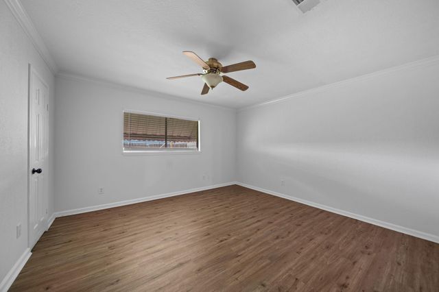 11024 San Jacinto Drive, La Porte, TX 77571