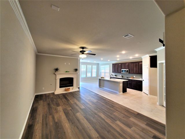 1716 Rio Secco Drive, Fort Worth, TX 76131