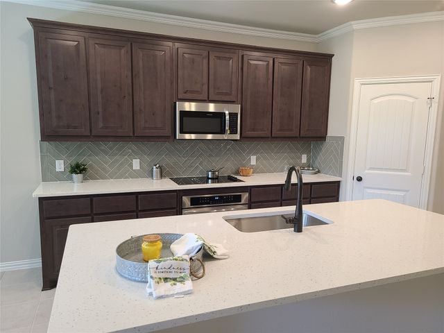 1716 Rio Secco Drive, Fort Worth, TX 76131