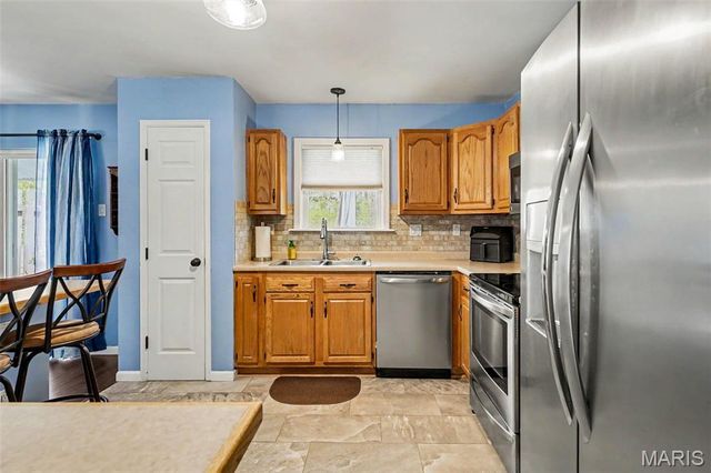 18 Muir Street, Eureka, MO 63025