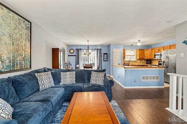 18 Muir Street, Eureka, MO 63025