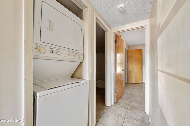 1290 9th St Apt 403, Daytona Beach, FL 32117