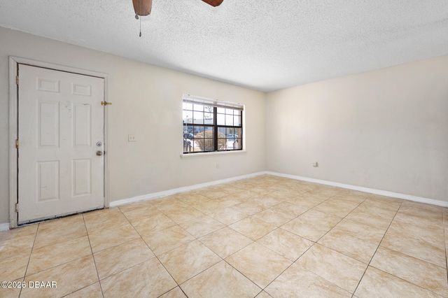 1290 9th St Apt 403, Daytona Beach, FL 32117