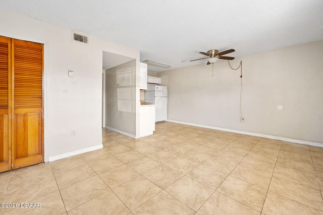 1290 9th St Apt 403, Daytona Beach, FL 32117