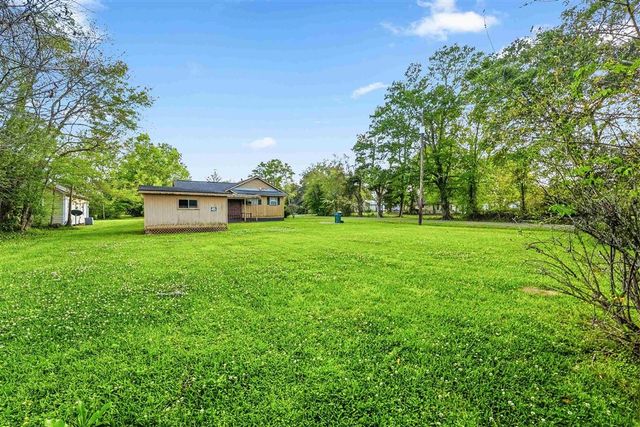 202 Gill Street, Dequincy, LA 70633