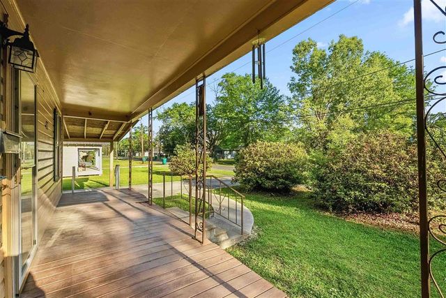 202 Gill Street, Dequincy, LA 70633