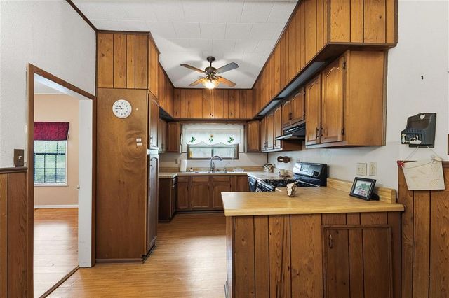 202 Gill Street, Dequincy, LA 70633