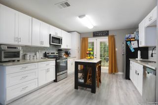 802 Little Angel Cove, San Antonio, TX 78245