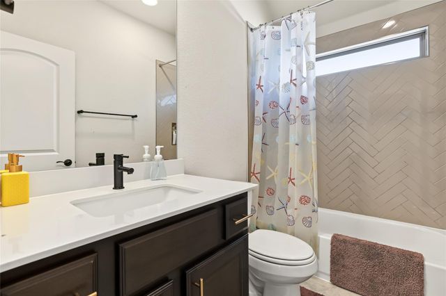 1661 Cardinal LN, Round Rock, TX 78681