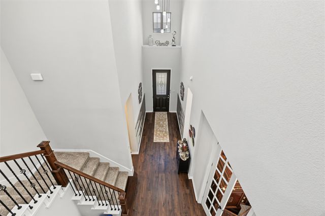 1661 Cardinal LN, Round Rock, TX 78681