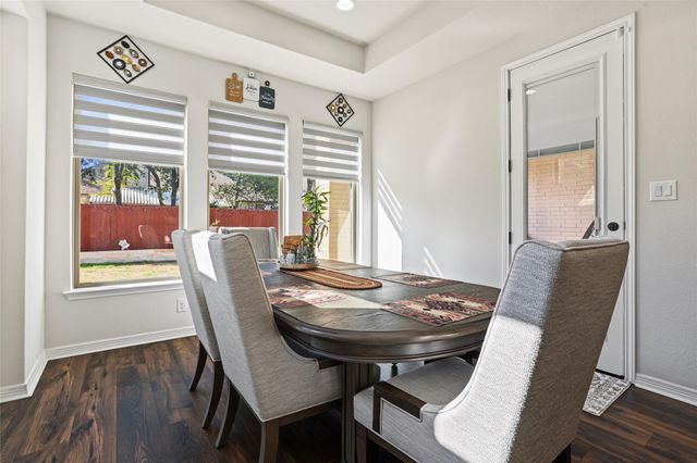 1661 Cardinal LN, Round Rock, TX 78681