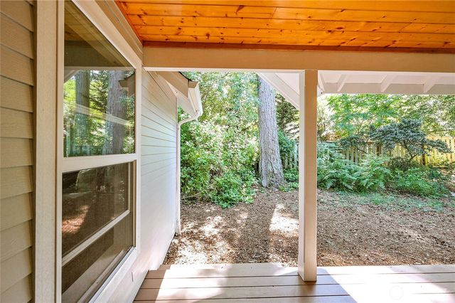 22 Pebble Lane, Port Townsend, WA 98368