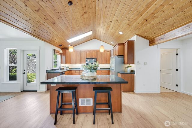 22 Pebble Lane, Port Townsend, WA 98368