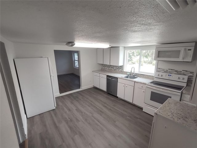 901 HIBISCUS COURT, Tavares, FL 32778